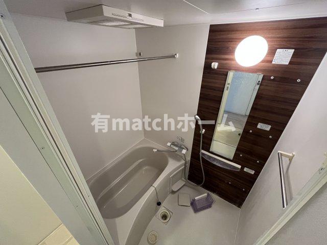 バス・シャワールーム　イメージとして同建物他部屋を表示しています。