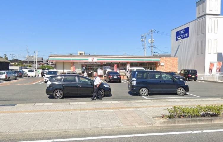 コンビニ　セブンイレブン下中野東店（コンビニ）まで645m