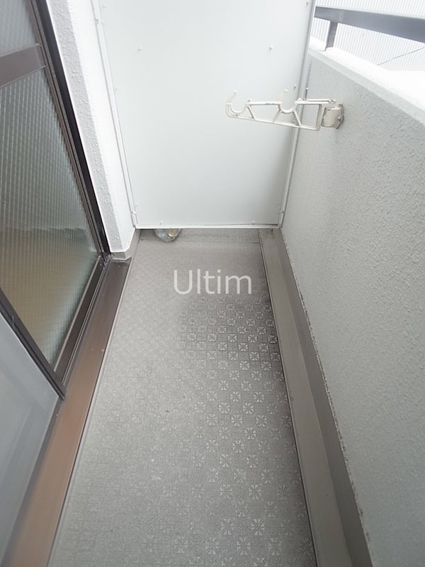 バルコニー　別部屋のお写真です。ご参考までに！