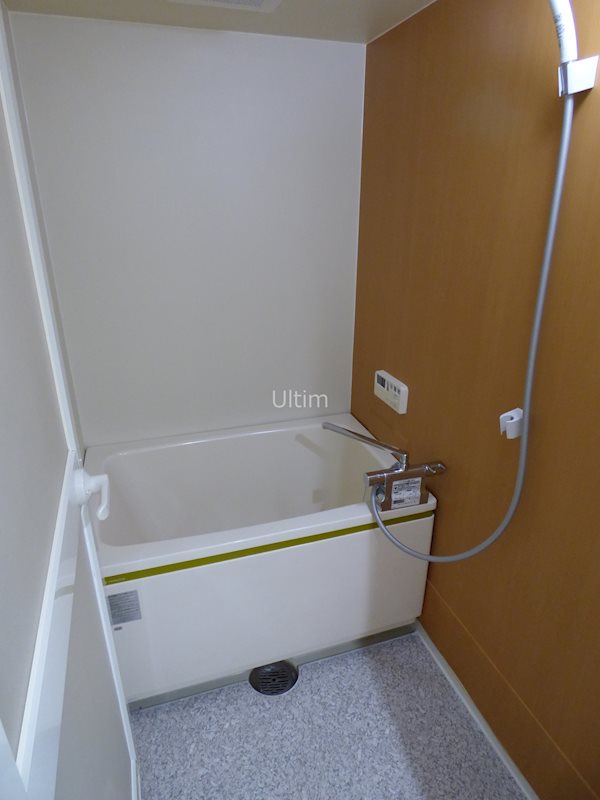 バス・シャワールーム　別部屋のお写真です。ご参考までに！