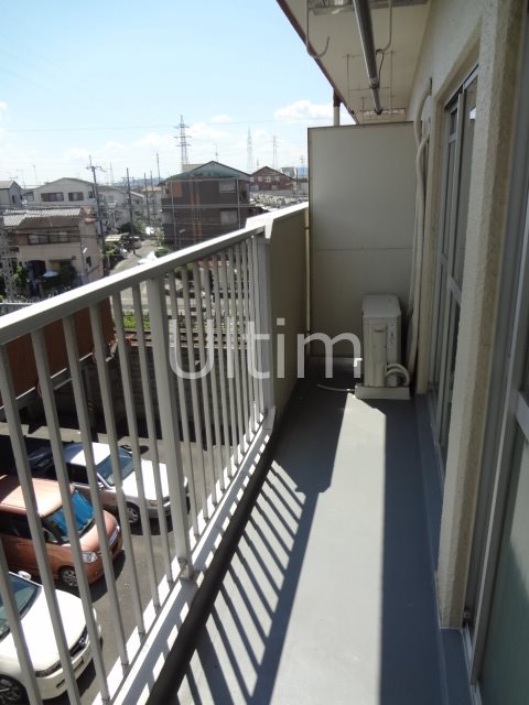 バルコニー　別部屋のお写真です。ご参考までに！