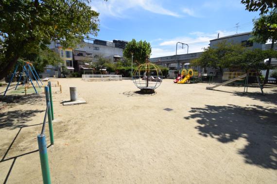 公園　岩田公園（公園）まで378m