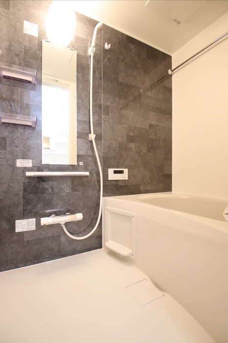 バス・シャワールーム　追い焚き機能付き