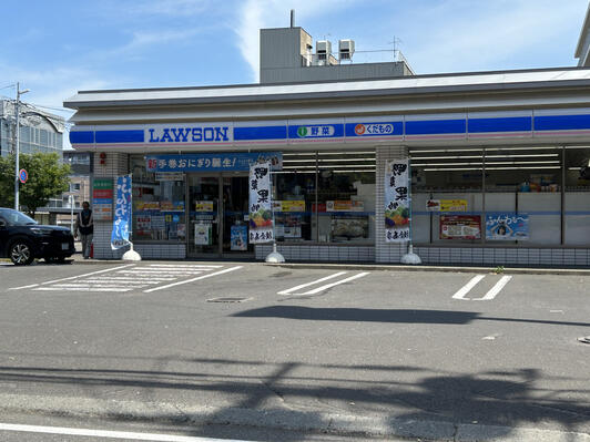 コンビニ　ローソン 札幌白石中央1条店（コンビニ）まで551m