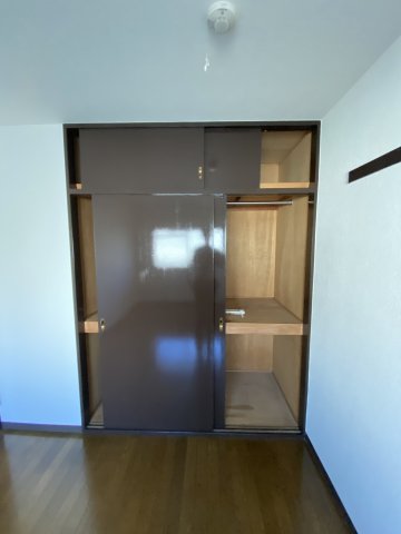 収納　サンコーポ岩野