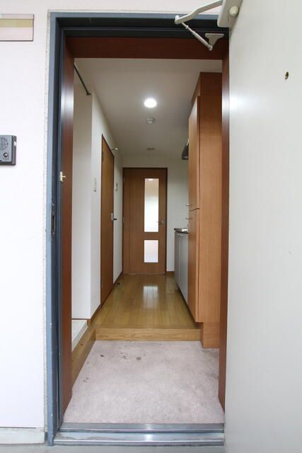 玄関　※別室参考写真