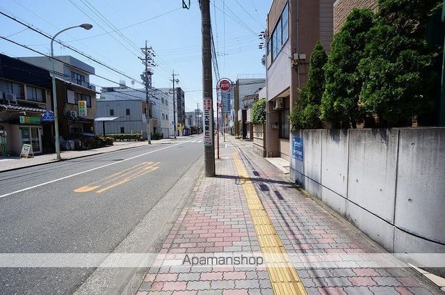 その他　前面道路（その他）まで1m