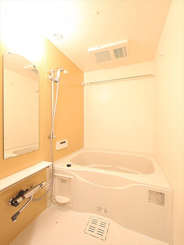 バス・シャワールーム　バスルーム