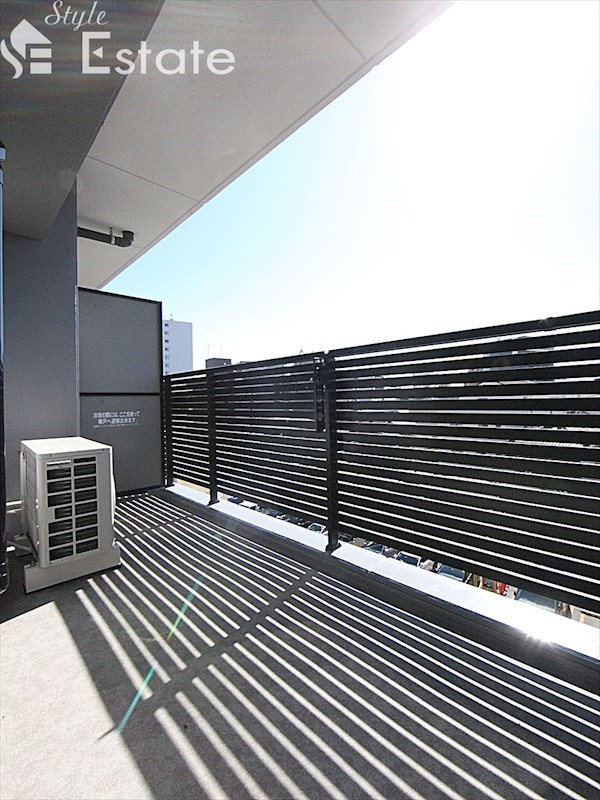 バルコニー　バルコニー