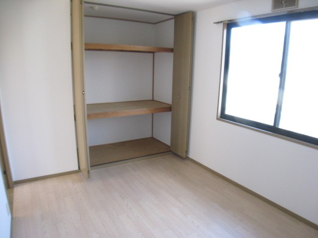 収納　※別号室写真の為、現況優先