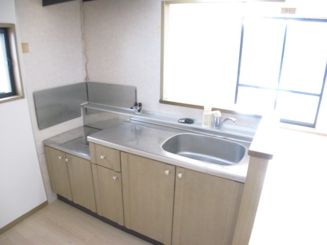 キッチン　※別号室写真の為、現況優先