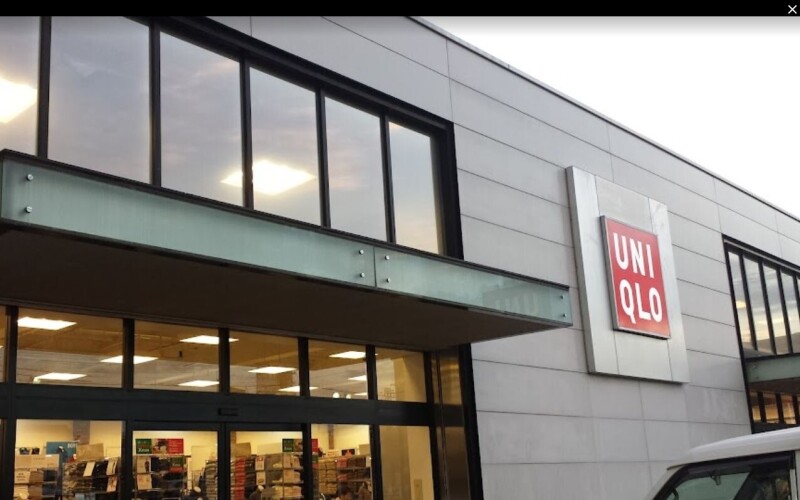 ショッピングセンター　ユニクロ西淀川店（ショッピングセンター）まで381m