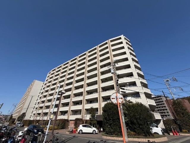 建物外観　オートロック付き