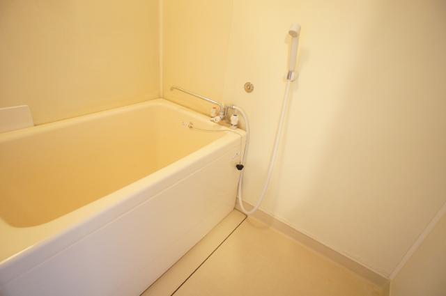 バス・シャワールーム　お風呂もゆっくりご入浴頂けます