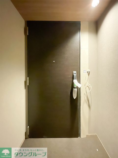 玄関　※写真は同タイプ住戸です。