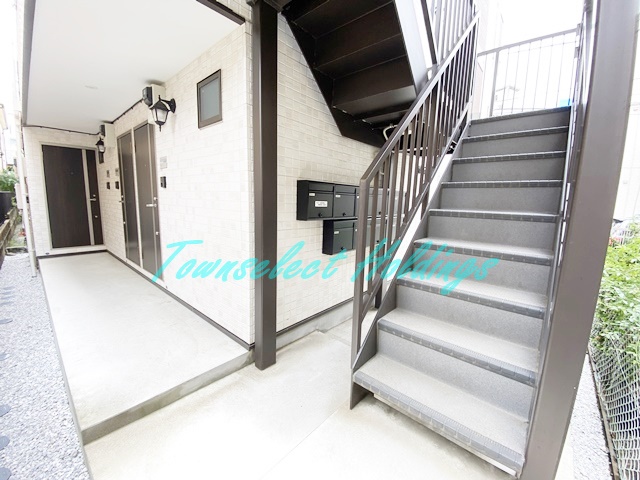 エントランス　広々としたエントランス♪