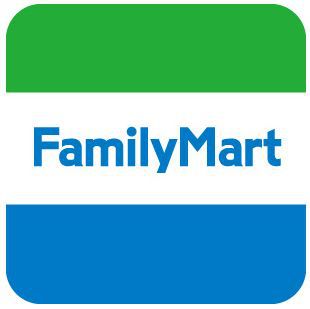 コンビニ　ファミリーマート（コンビニ）まで592m