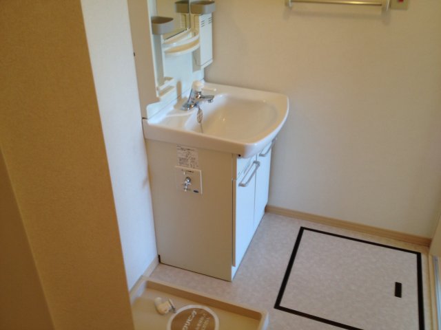 洗面設備　参考画像A棟202号室
