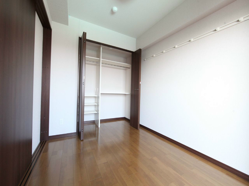 収納　洋室5帖　クローゼット付（収納充実してます）