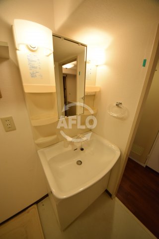 洗面設備　第一玉造マンション　独立洗面台