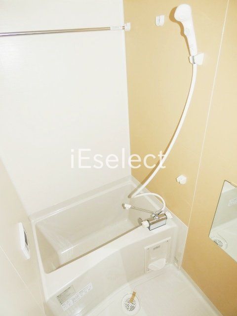 バス・シャワールーム　追焚機能付きのバルルーム