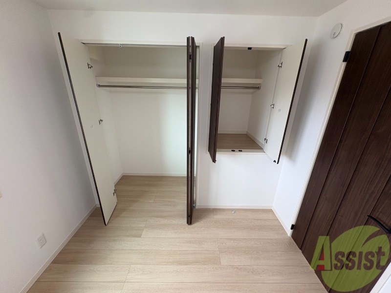 収納　洋室にはクローゼットがあるのですっきり片付きそうです。