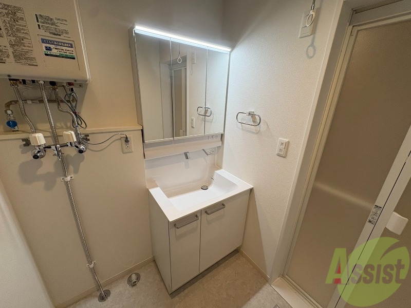 洗面設備　シャンプードレッサーで身支度もラクラクです！