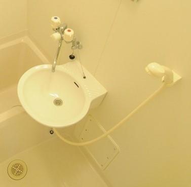 洗面設備　設備仕様は号室により異なる為、現況を優先します。