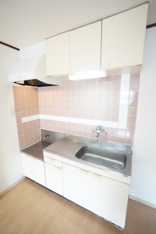 キッチン　※同物件、同タイプ、間取り反転のお部屋です