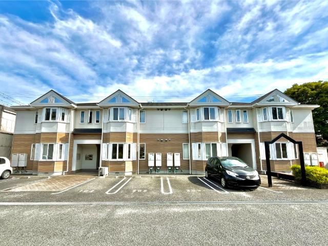 エントランス　外観写真（昼）