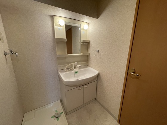 洗面設備　※別部屋の写真です