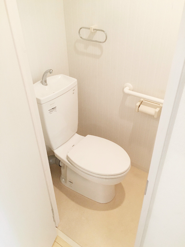 トイレ　トイレ