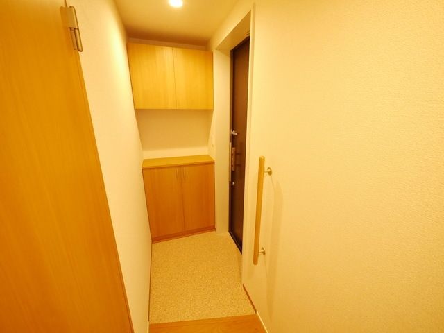 玄関　★お問い合わせはタウンハウジングまで★