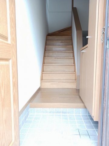 玄関　落ち着いた玄関です