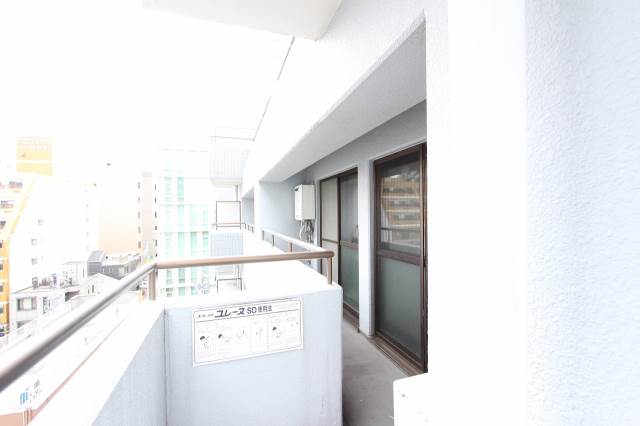 バルコニー　最上階のみのＬ字バルコニーです。