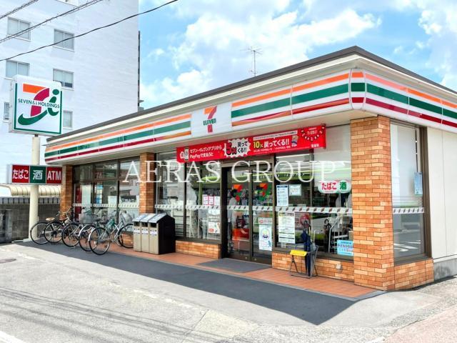 コンビニ　セブンイレブンさいたま大宮氷川参道店（コンビニ）まで267m
