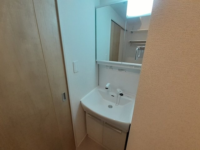 洗面設備　同型イメージ