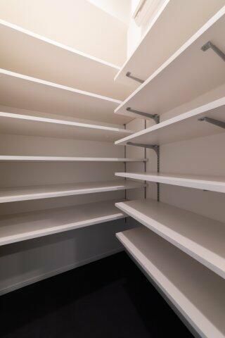 玄関　シューズインクローゼット