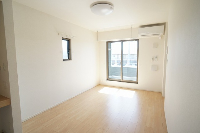 居室・リビング　図面と現状に相違がある場合には現状を優先