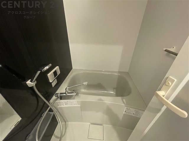 バス・シャワールーム　浴室乾燥・追い炊き機能付きのバスルーム♪