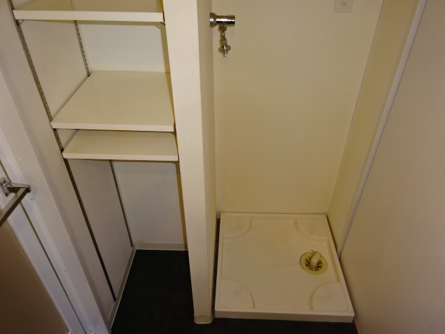 洗面設備　室内洗濯機置場