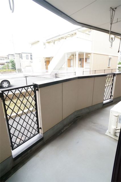 バルコニー　参考写真（当建物別部屋のものです）