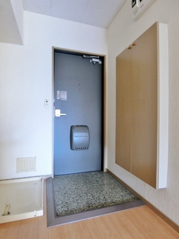 玄関　図面と現状に相違がある場合には現状を優先