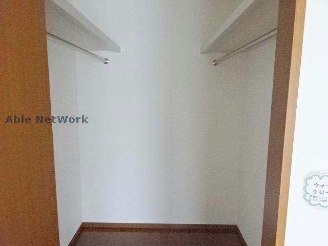 収納　同型モデル