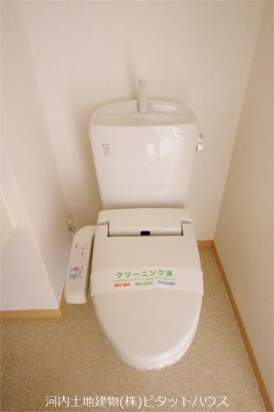 トイレ　トイレ（類似室内）
