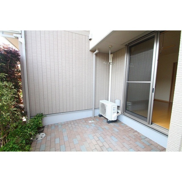 庭　専用テラス