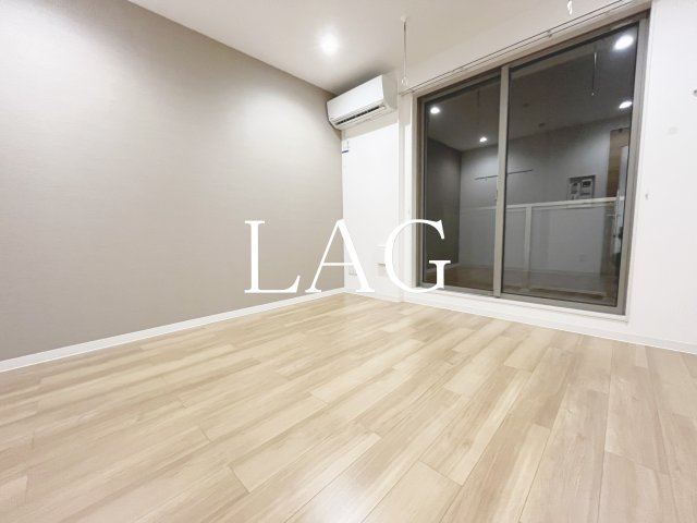 居室・リビング　洋室のお部屋です。（同仕様です。）