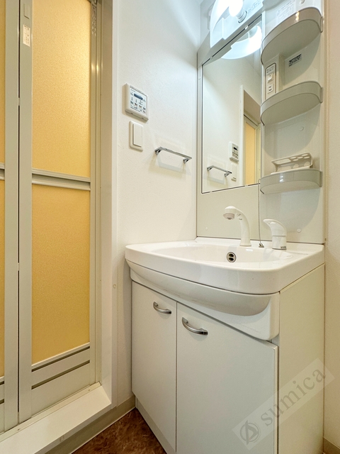 洗面設備　朝の身支度が楽々！！広い洗面＾＾