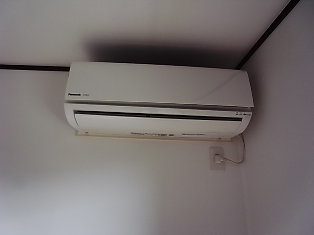 その他設備　エアコン１台付き