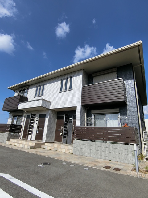 建物外観　ＪＲ大久保駅まで徒歩９分！生活に便利な環境です。